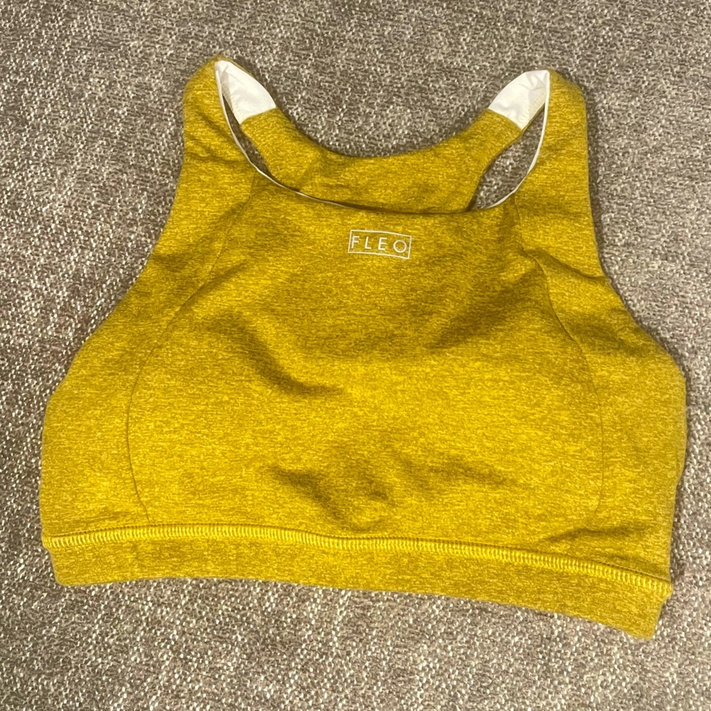 Fleo Jourdaine sports bra